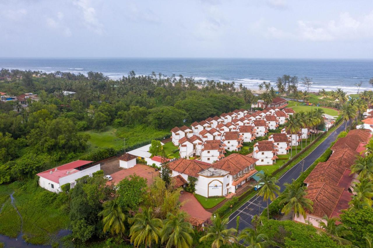 Nanu Beach Resort & Spa Betalbatim Exterior photo